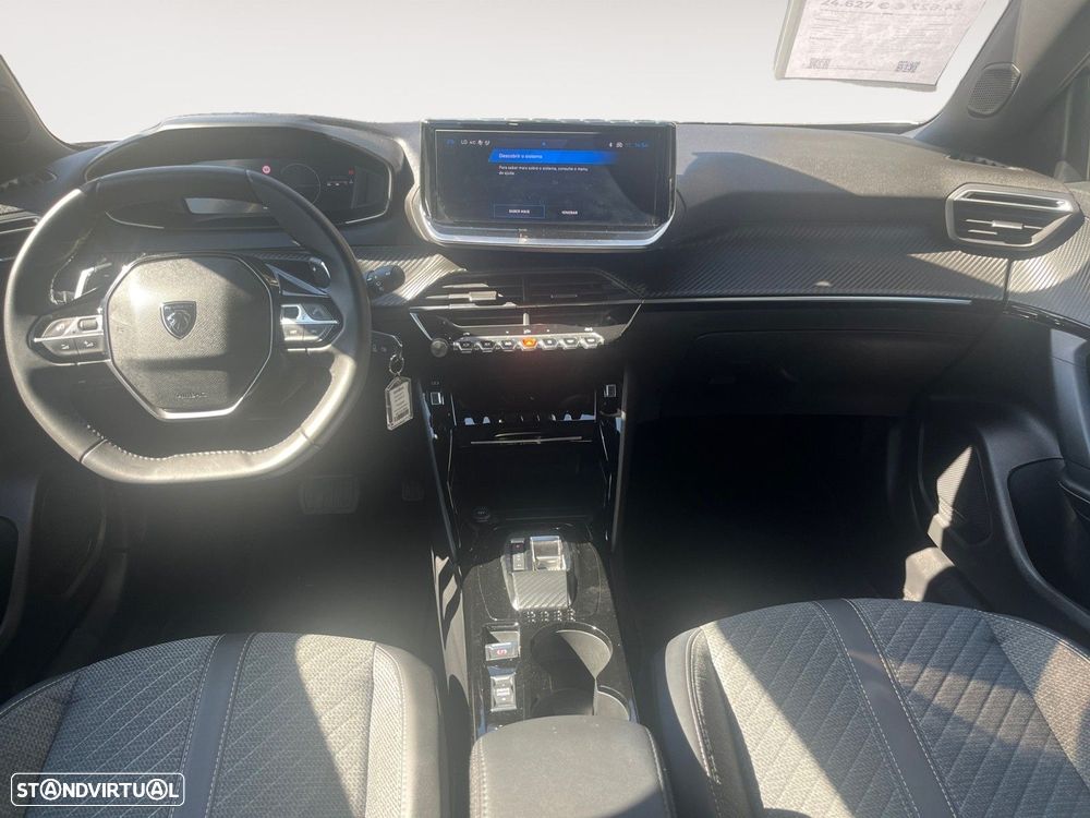 Peugeot 2008 - 11