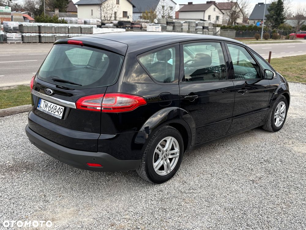 Ford S-Max - 24