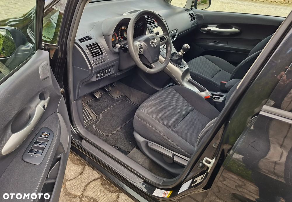 Toyota Auris 1.33 VVT-i Travel - 5