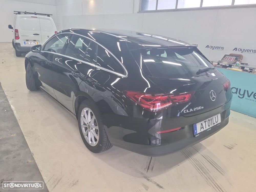 Mercedes-Benz A 250 e Style Plus - 2