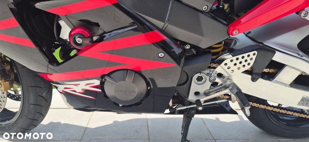 Honda CBR - 11