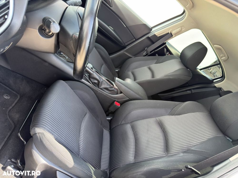 Mazda 3 SKYACTIV-D 150 Automatik Sports-Line - 12