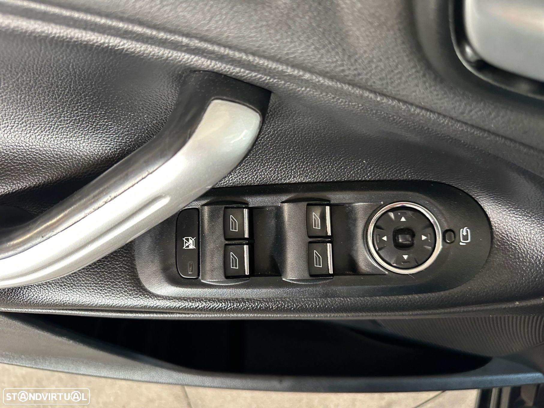 Ford S-Max 1.8 TDCi Titanium 7L - 11