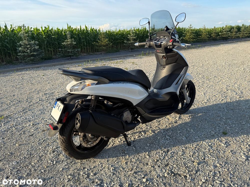 Piaggio Beverly - 11