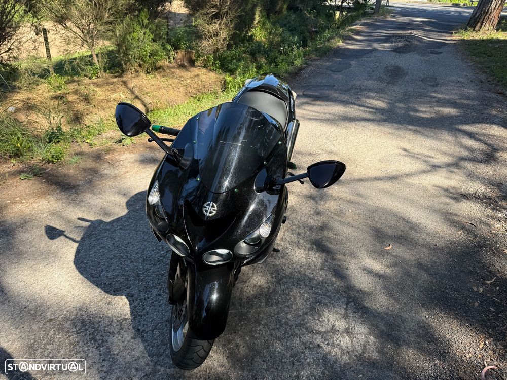 Kawasaki ZZR 1400 - 21