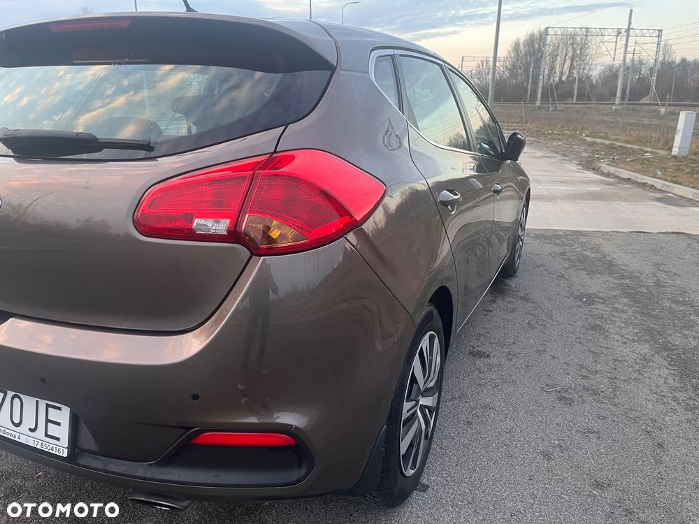 Kia Ceed 1.6 GDI L - 29