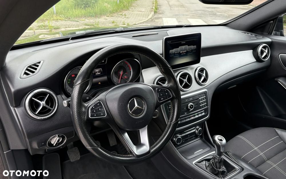 Mercedes-Benz CLA 180 Edition 1 - 19
