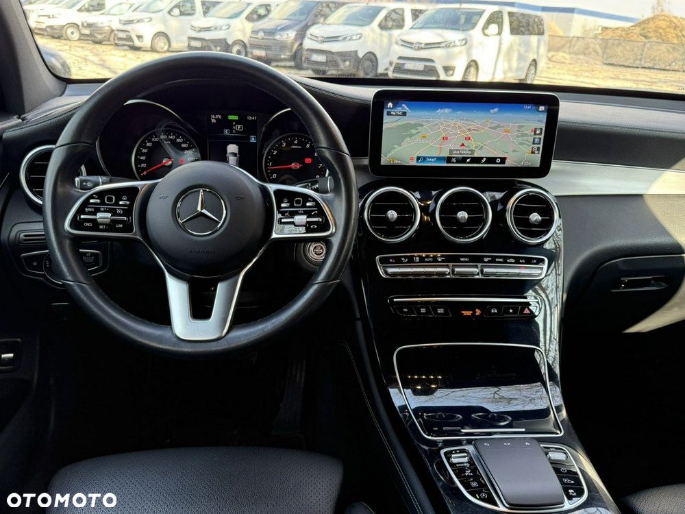 Mercedes-Benz GLC - 30