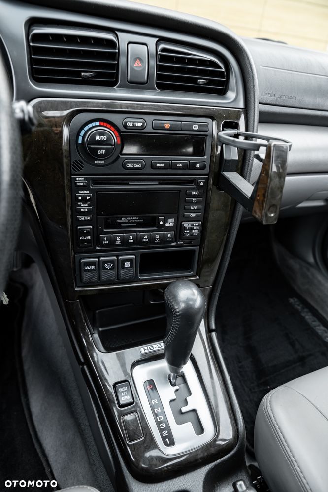 Subaru Outback 3.0 H6 - 32
