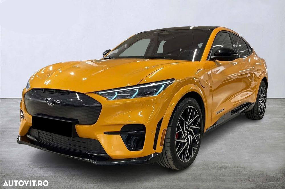 Ford Mustang Mach-E AWD GT - 3