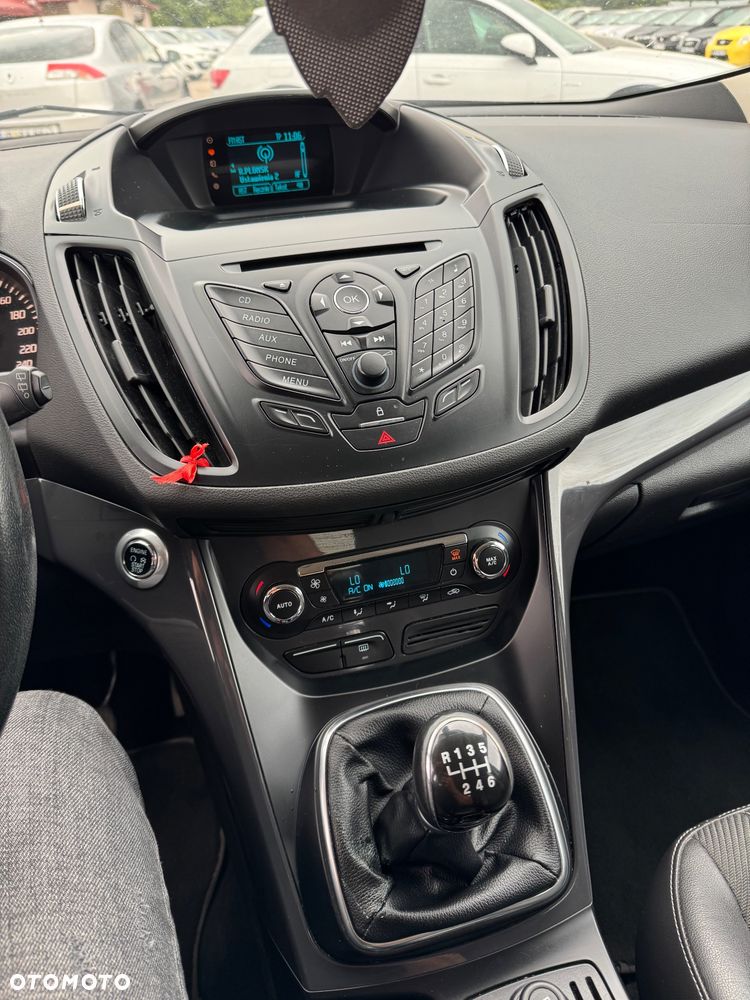 Ford Kuga - 11