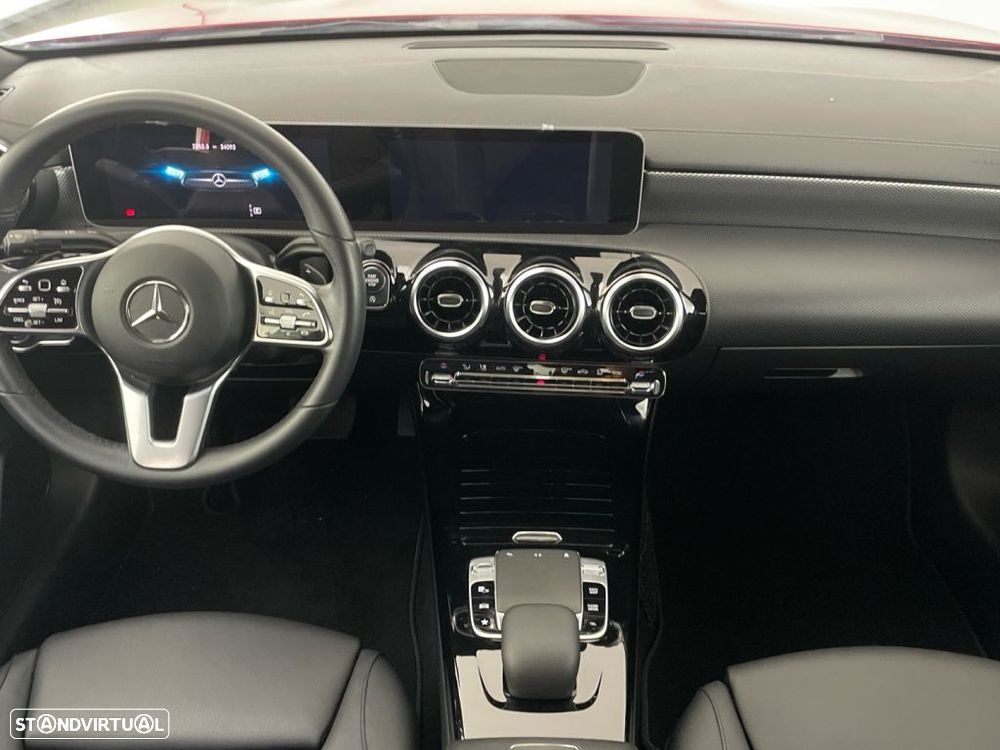 Mercedes-Benz CLA 200 Standard - 10