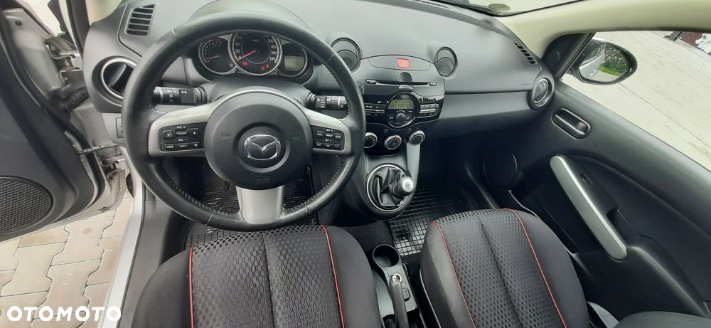 Mazda 2 - 33