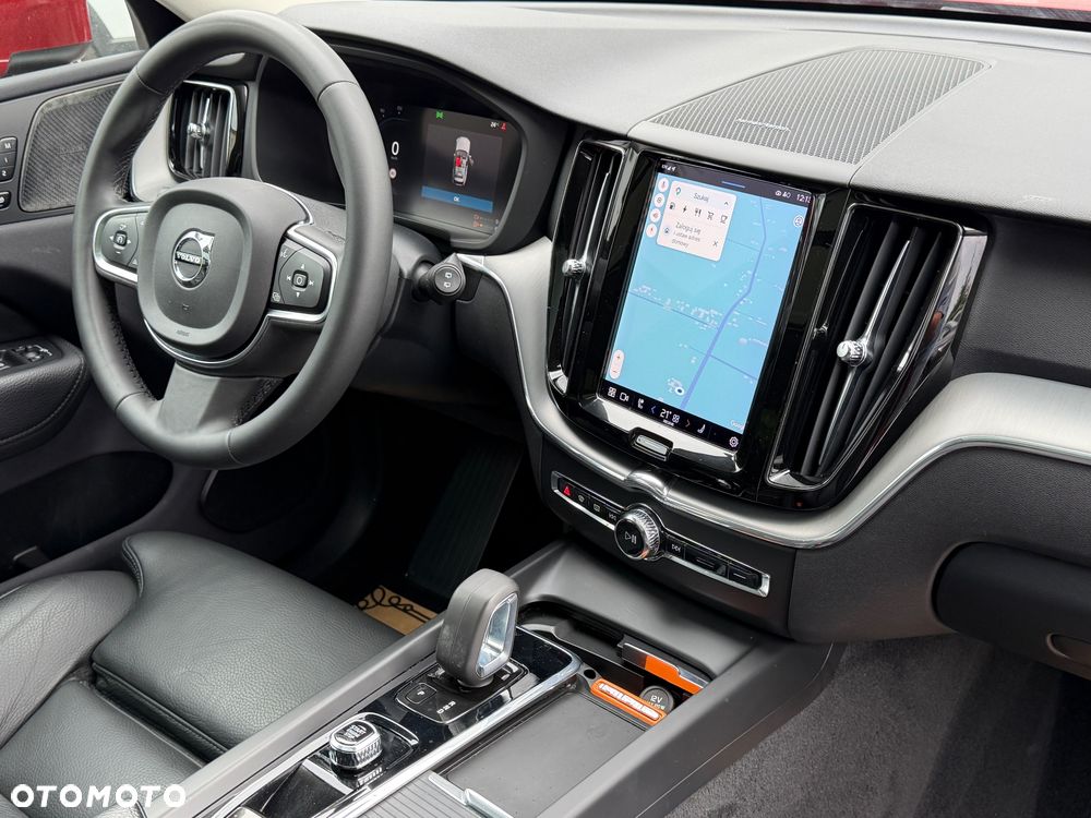 Volvo XC 60 T6 Plug-In Hybrid AWD Inscription - 11
