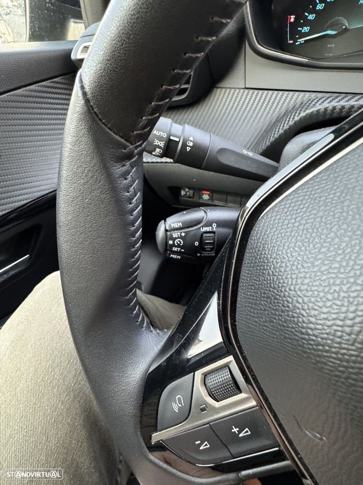 Peugeot e-208 50 kWh Allure - 16