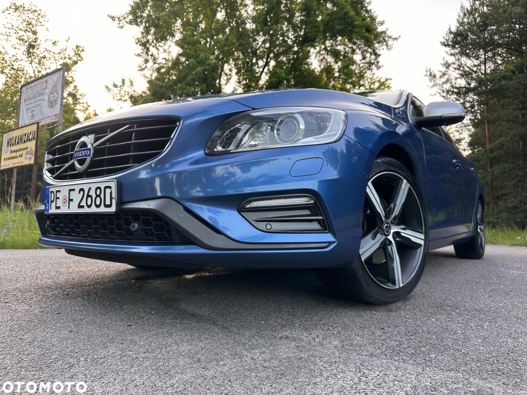 Volvo V60 D4 Drive-E R-Design Momentum - 3