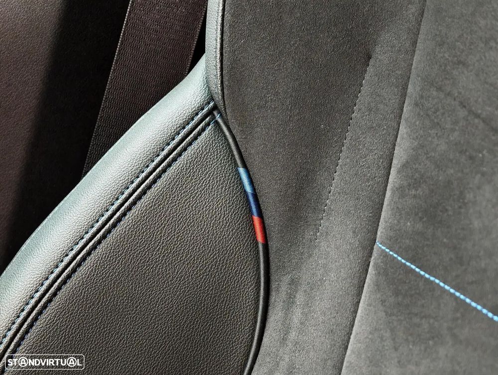 BMW iX1 xDrive30 Pack Desportivo M - 37