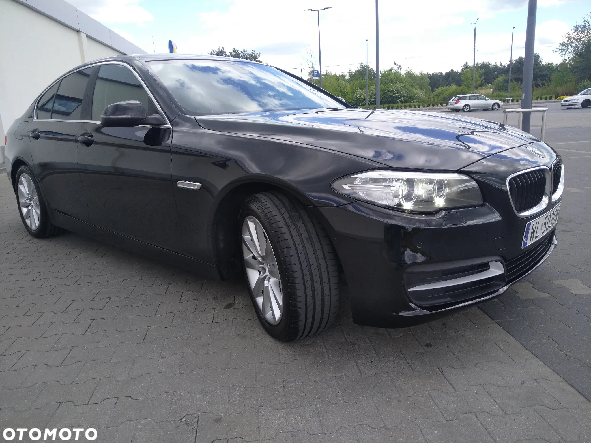 BMW Seria 5 520d xDrive - 23