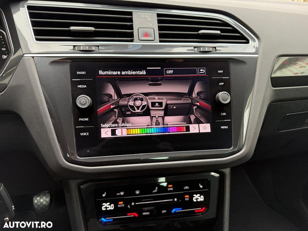 Volkswagen Tiguan - 24