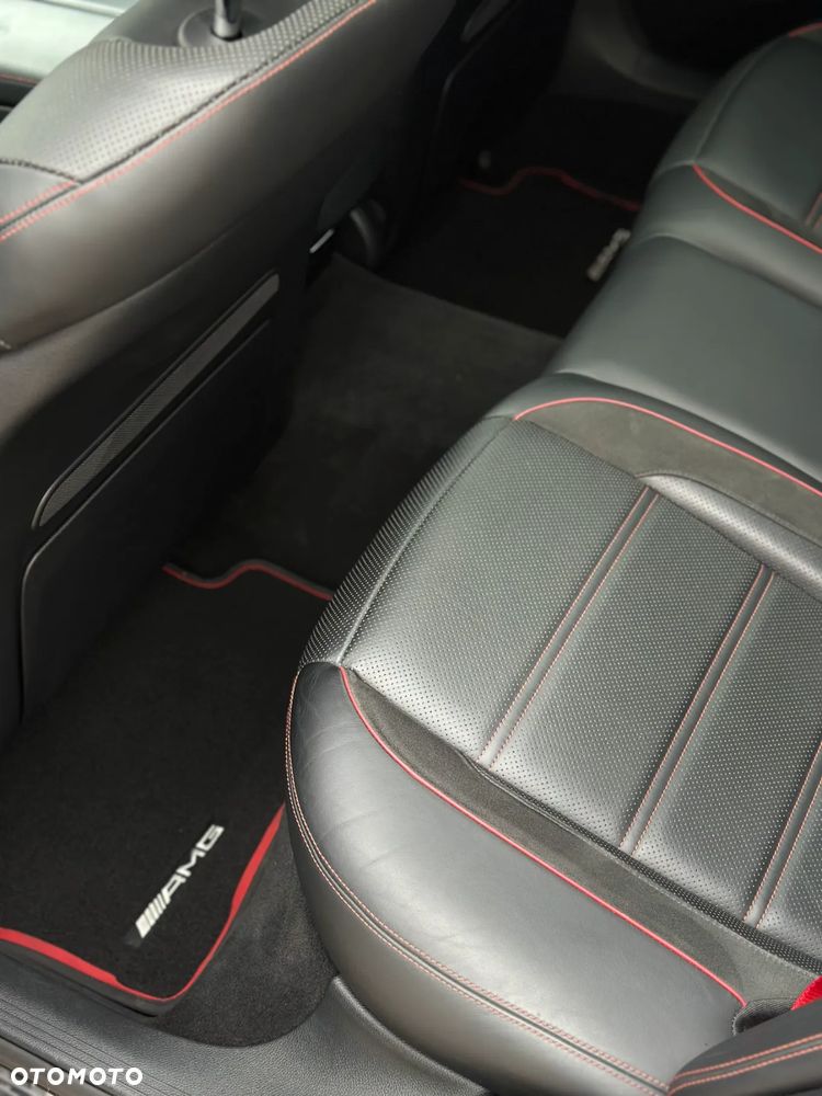 Mercedes-Benz Klasa E 43 AMG 4-Matic - 28