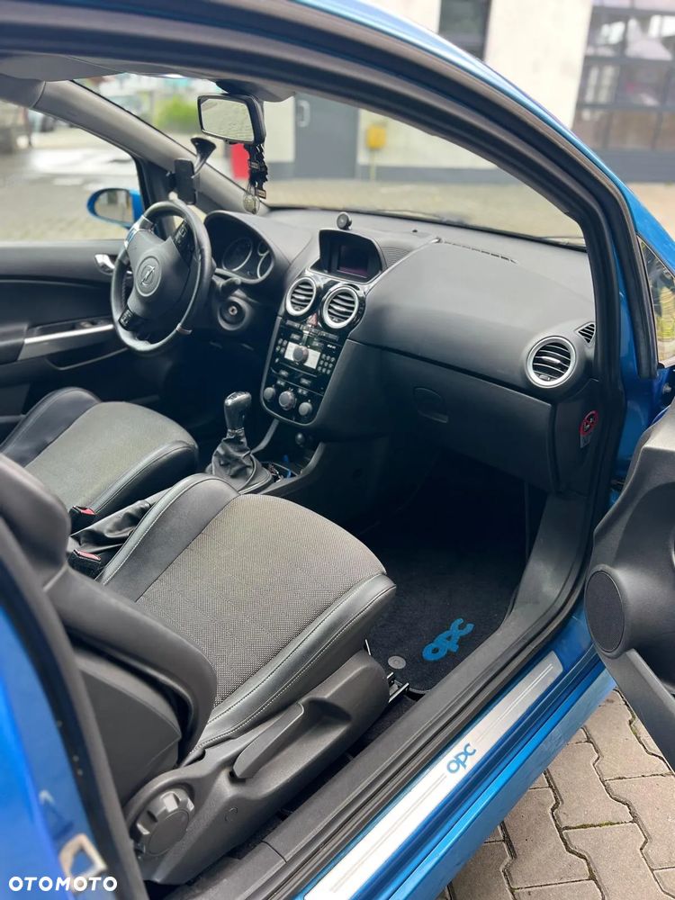Opel Corsa 1.6T OPC - 15