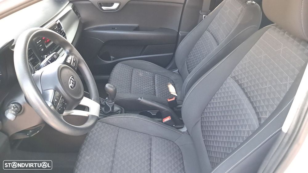 Kia Rio 1.4 CRDi TX - 22
