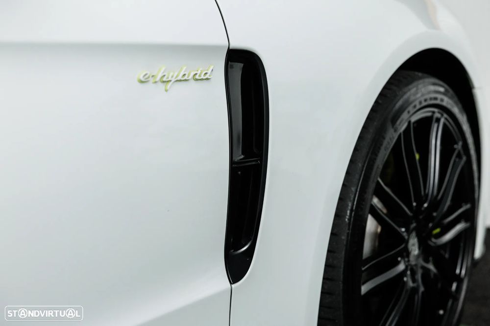 Porsche Panamera Sport Turismo 4 E-Hybrid Platinum Edition PDLS - 5