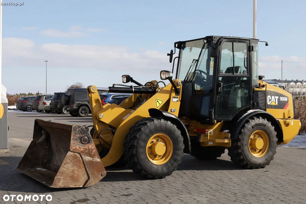 Caterpillar CAT 906M - 14