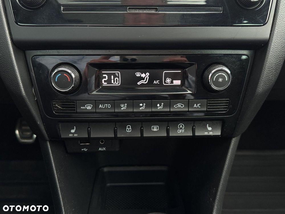 Skoda RAPID 1.0 TSI Ambition - 17