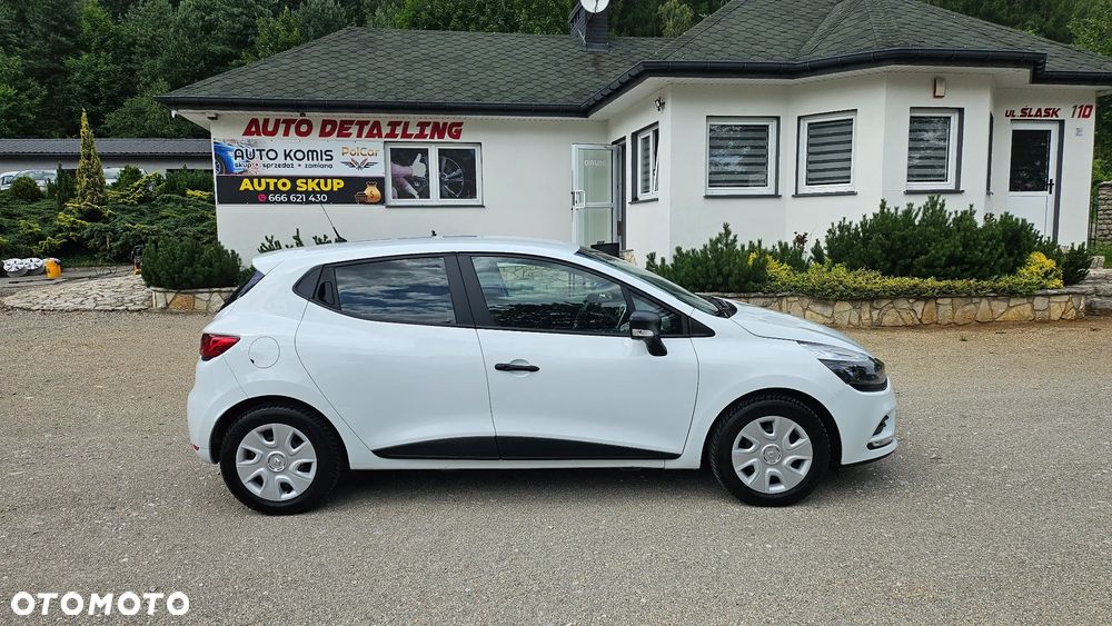 Renault Clio 1.2 16V Alize - 10