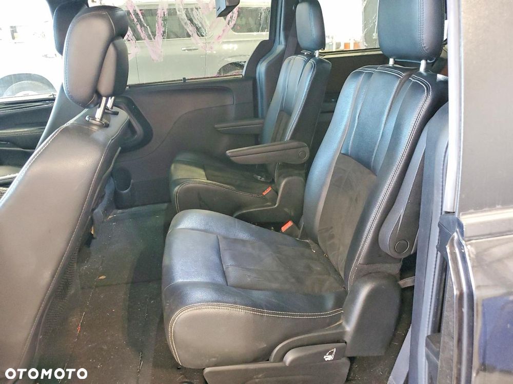 Dodge Grand Caravan 3.6 R/T - 25