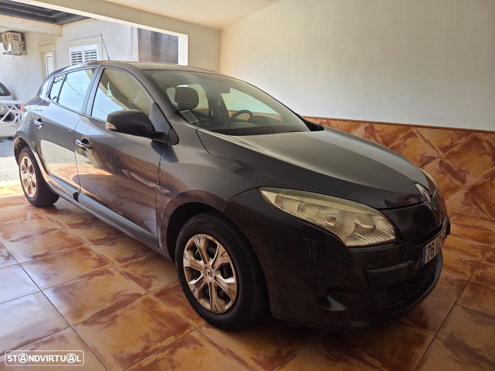 Renault Mégane 1.5 dCi Confort - 5
