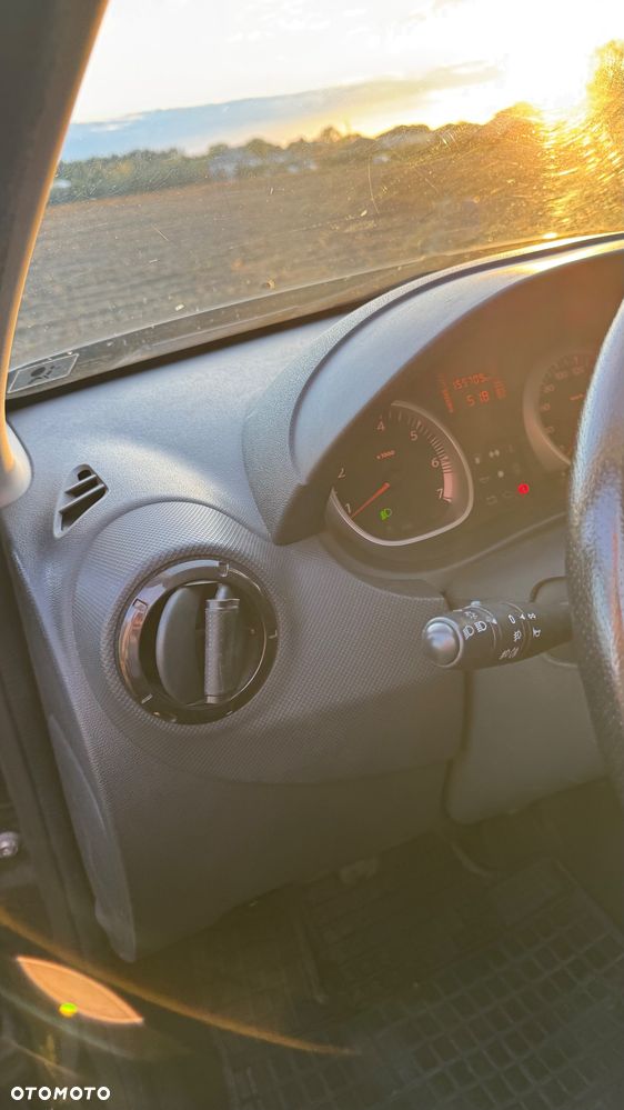 Dacia Duster 2011 photo 5
