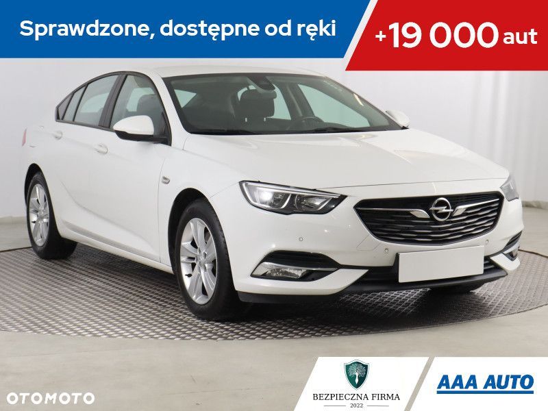 Opel Insignia - 1