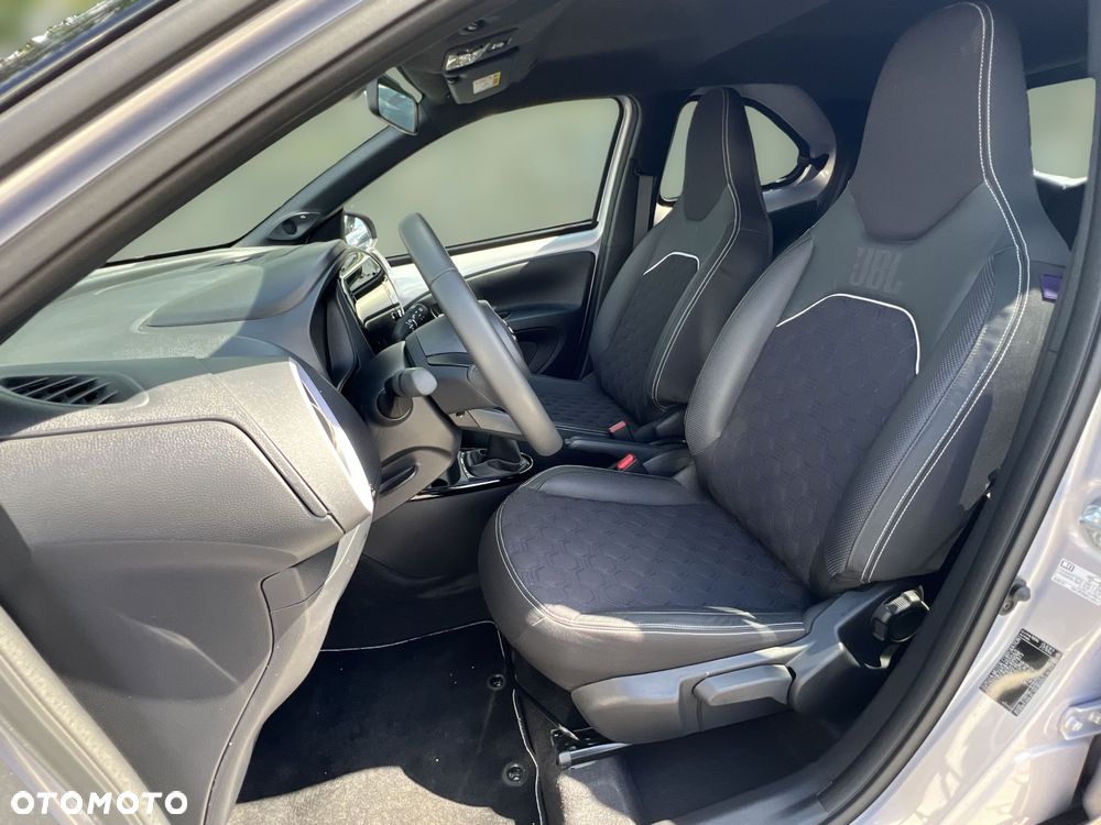 Toyota Aygo X 1.0 VVT-i JBL - 9