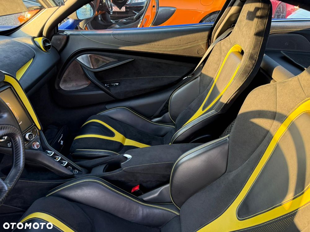 McLaren 720S Coupe Standard - 27