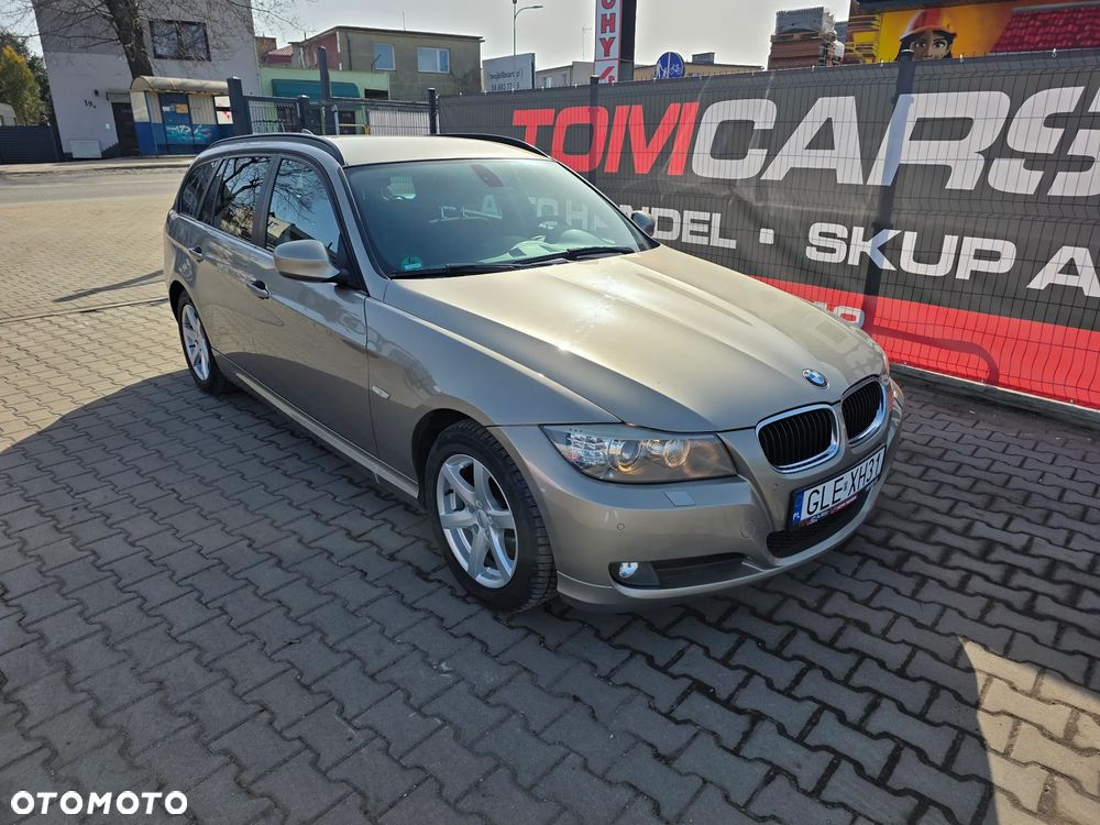 BMW Seria 3 320d xDrive DPF Edition Sport - 2