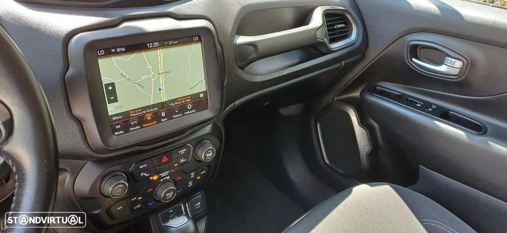 Jeep Renegade - 14