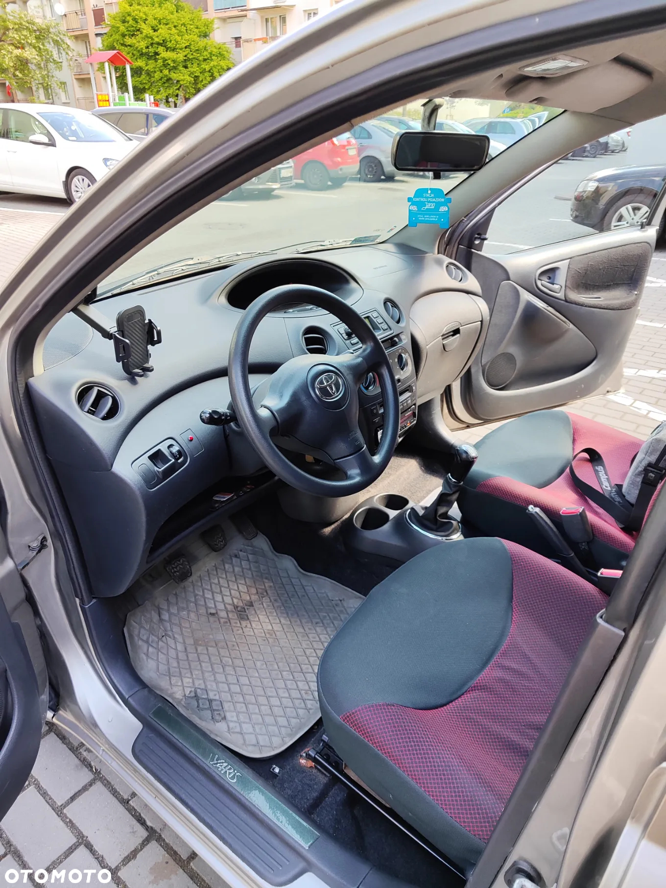 Toyota Yaris - 12