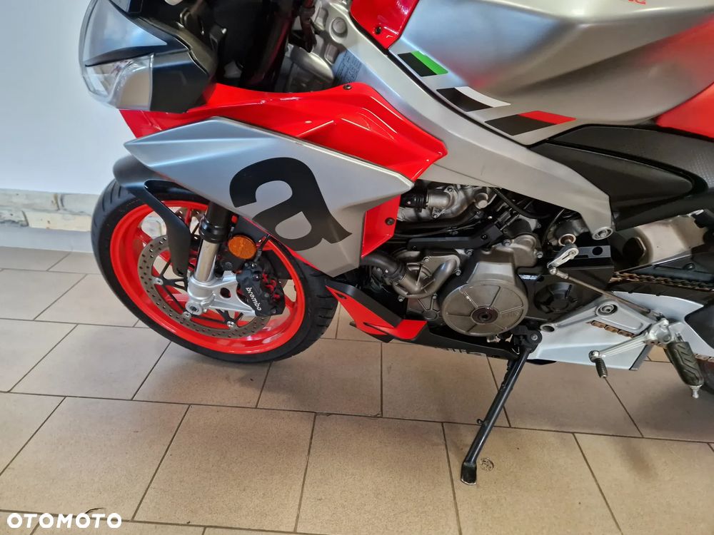 Aprilia Tuono - 19