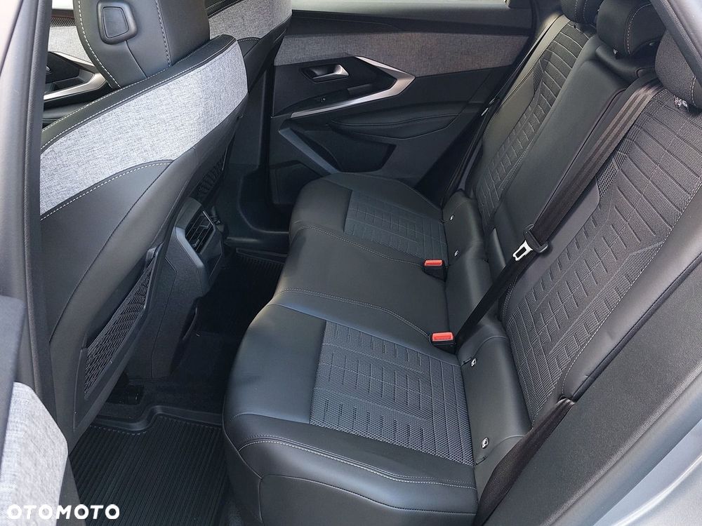 Peugeot 3008 - 18