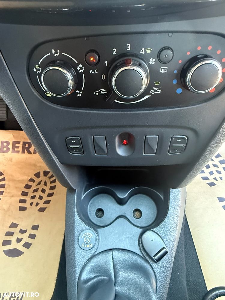 Dacia Sandero 1.0 SCe Laureate - 7