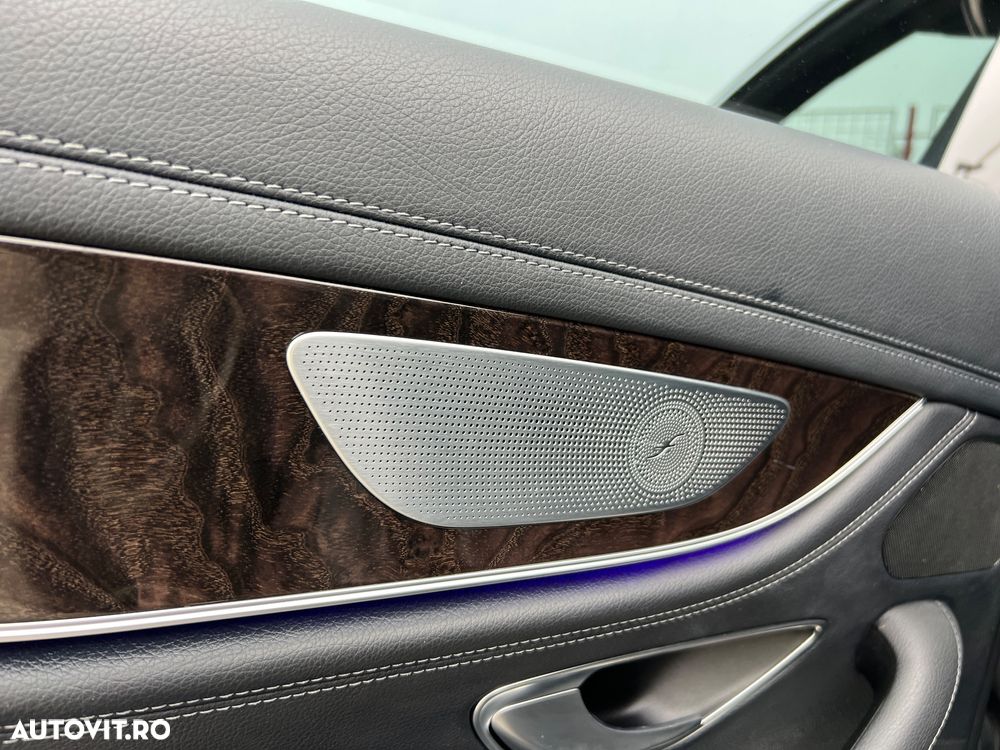 Mercedes-Benz CLS - 11