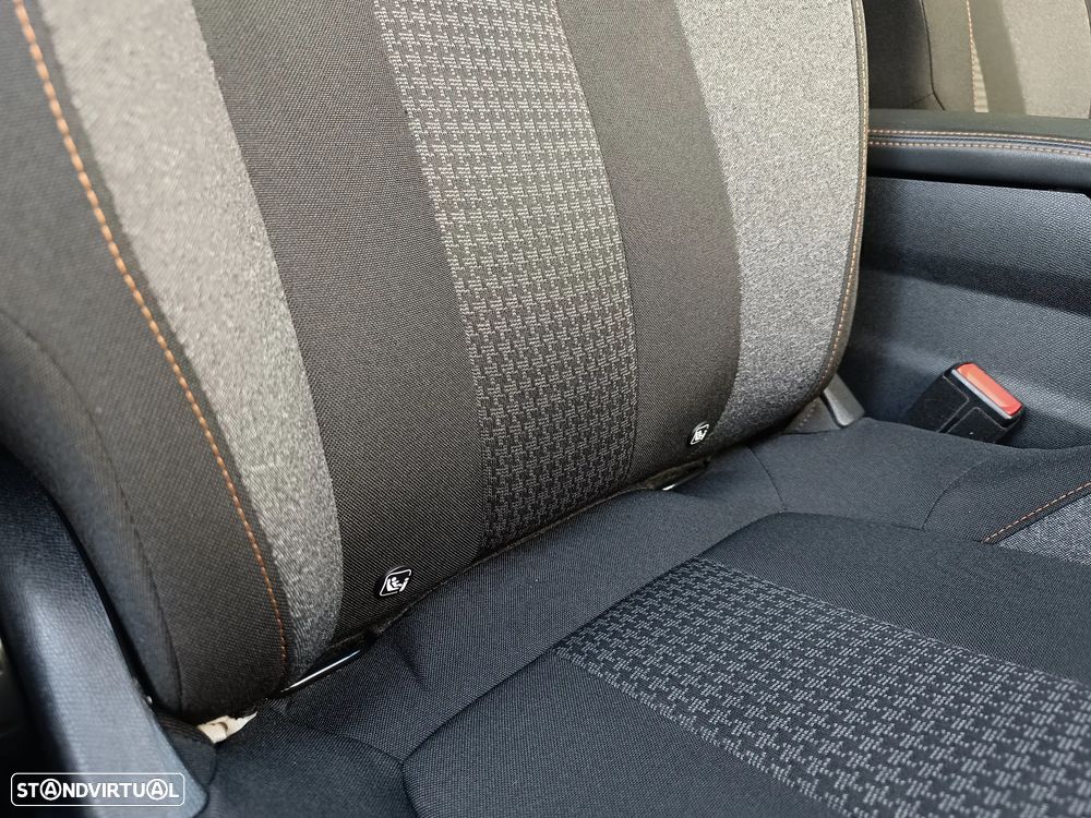 Peugeot 3008 PureTech 130 Stop & Start GPF EAT8 Active Business-Pack - 30