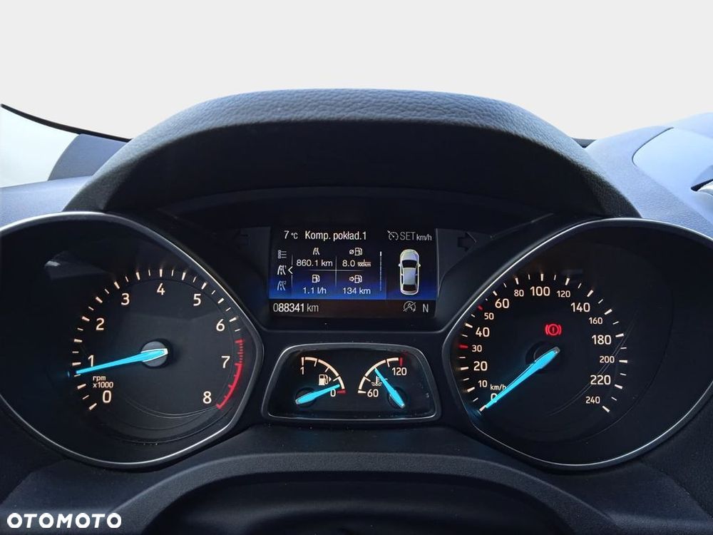 Ford Kuga 1.5 EcoBoost 2x4 Titanium - 18