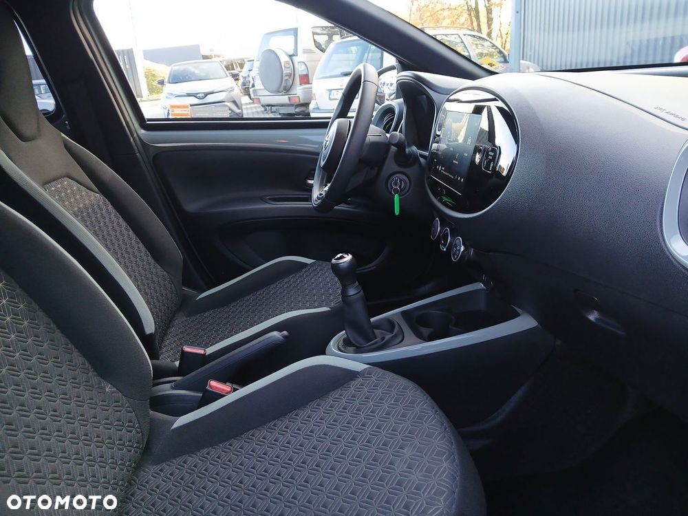 Toyota Aygo X - 9