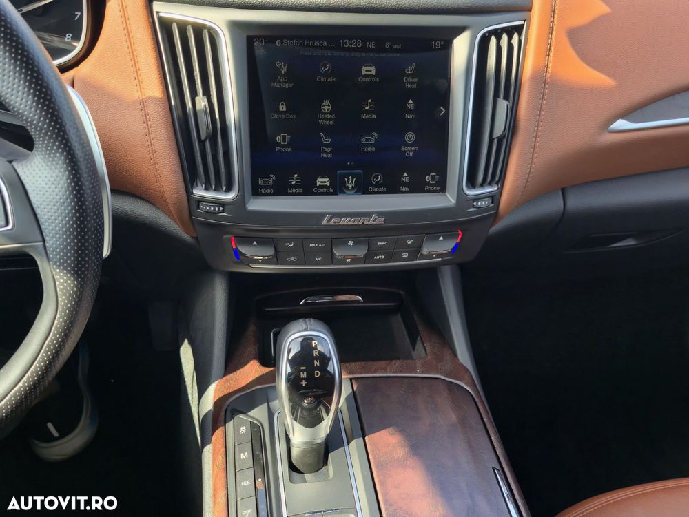 Maserati Levante Q4 GranLusso - 14