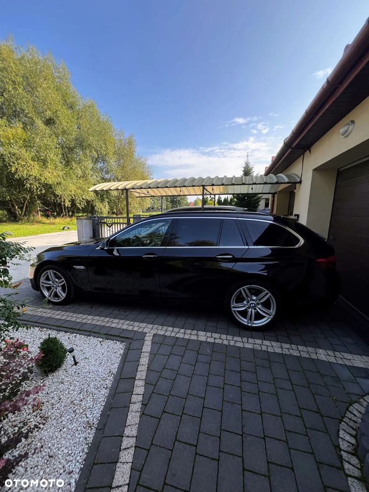 BMW Seria 5 520d xDrive Luxury Line - 11