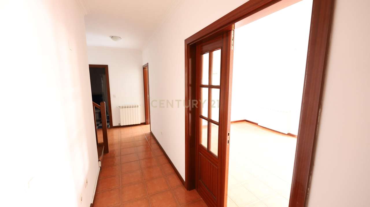 Apartamento T0 duplex em Marzovelos, Viseu - Grande imagem: 5/10