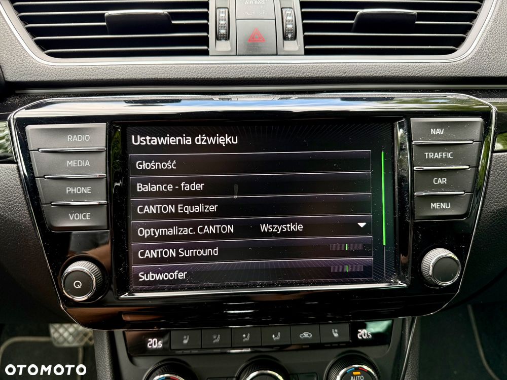 Skoda Superb 2.0 TSI 4x4 L&K DSG - 25